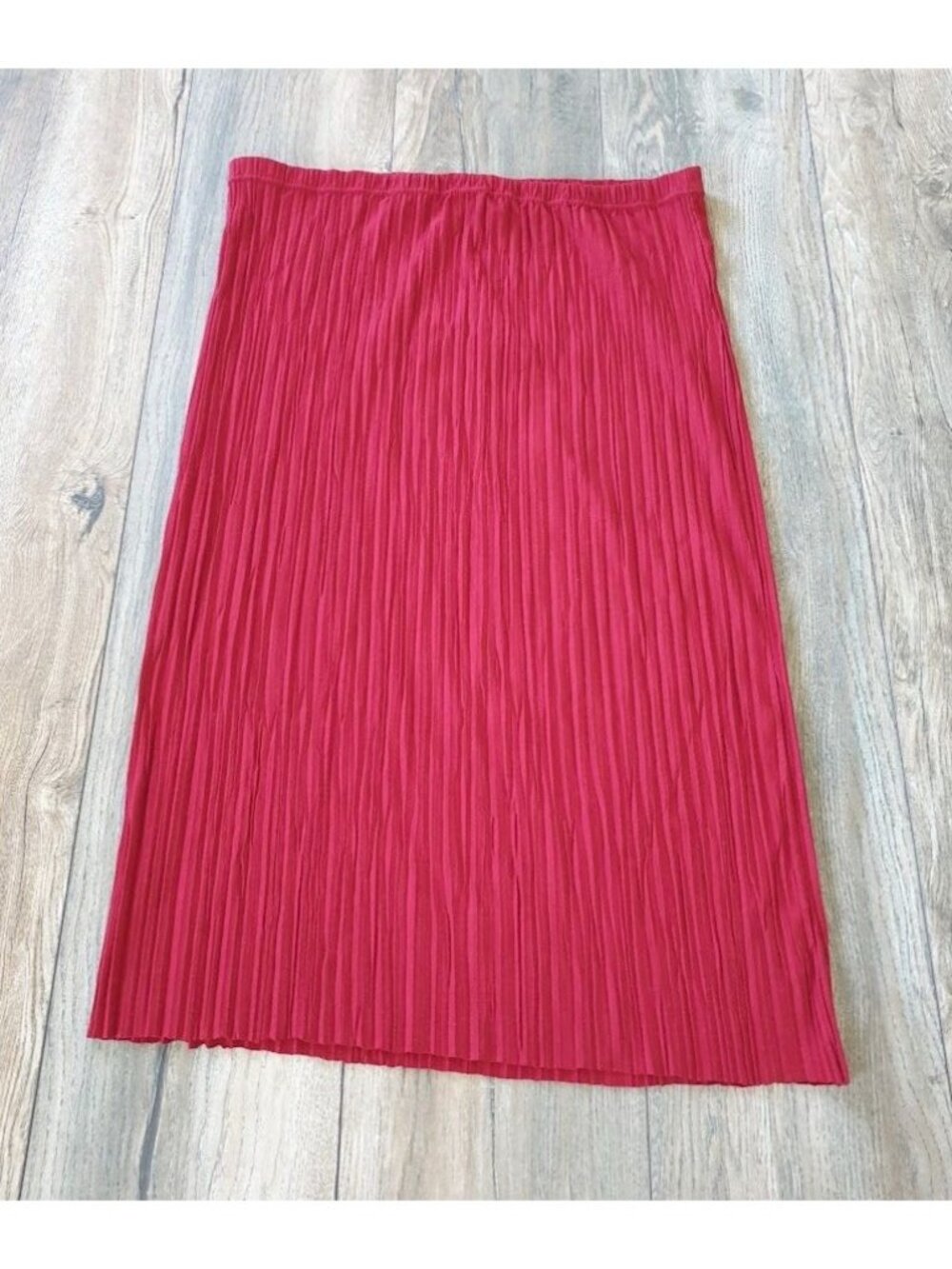 Limited Pleated Red Midi Skirt Elastic Waist Medium Lined Raw Hem Casual
